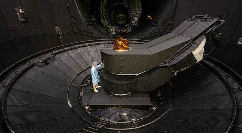 For size reference, an ESA employee inside the largetst thermal vessel in Europe.